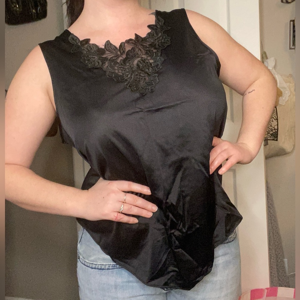 Pretty Gothic Whimsigoth Fairy Grunge Vintage 80s Black Lace Appliqué Slip Cami